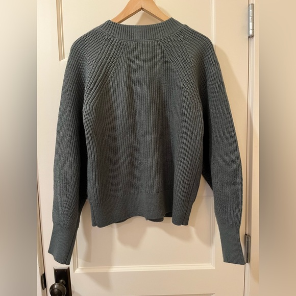 Banana Republic • Ribbed Green Cardigan • Size L • Button Front - Picture 2 of 6